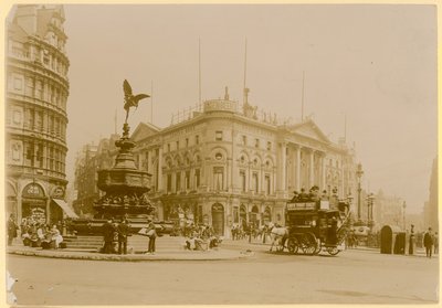 Piccadilly Circus, Londra da English Photographer